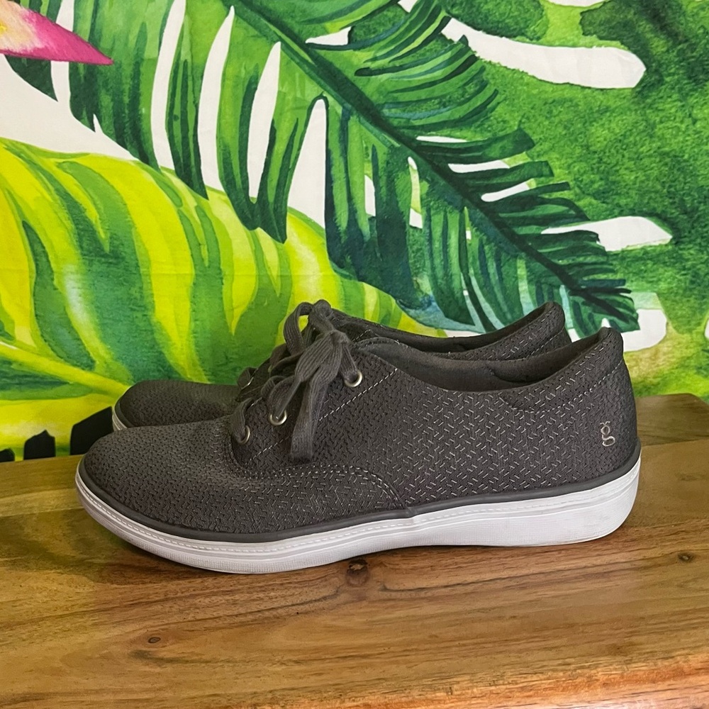 Grasshopper Ortholite 6.5 Dark Grey Stitching Embroidered Summer Casual Sneakers